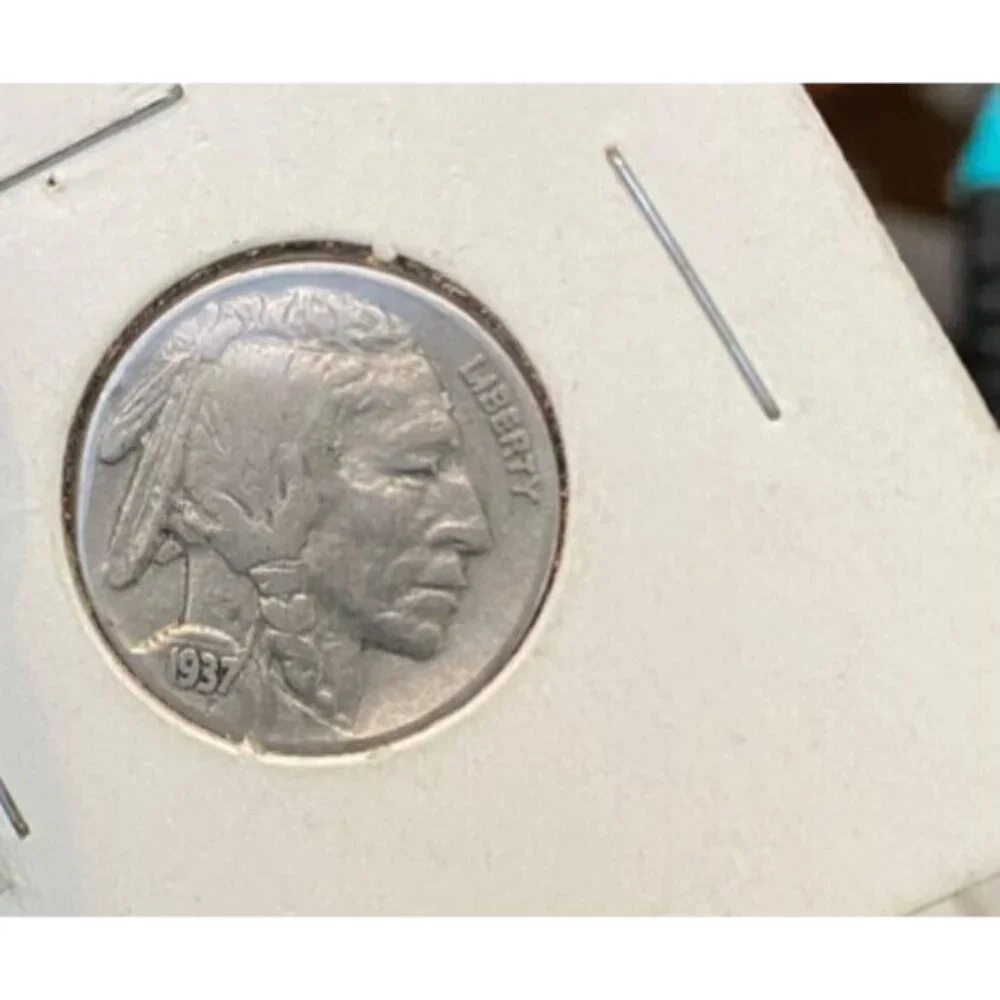 1937 Buffalo Nickel Choice - Picture 3 of 9